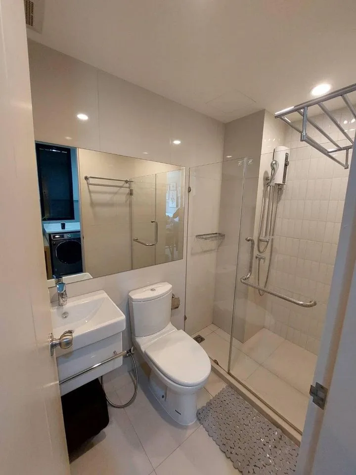 Property photos for Life Asoke Hype