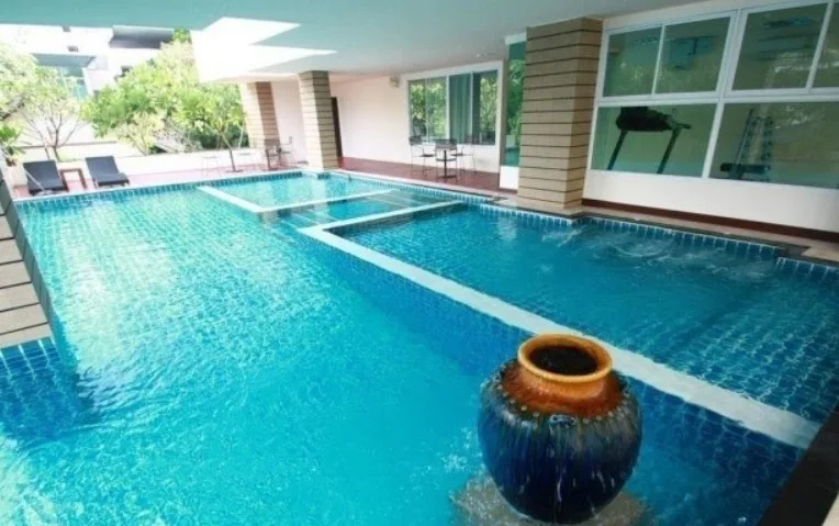 Property photos for The Amethyst Sukhumvit 39