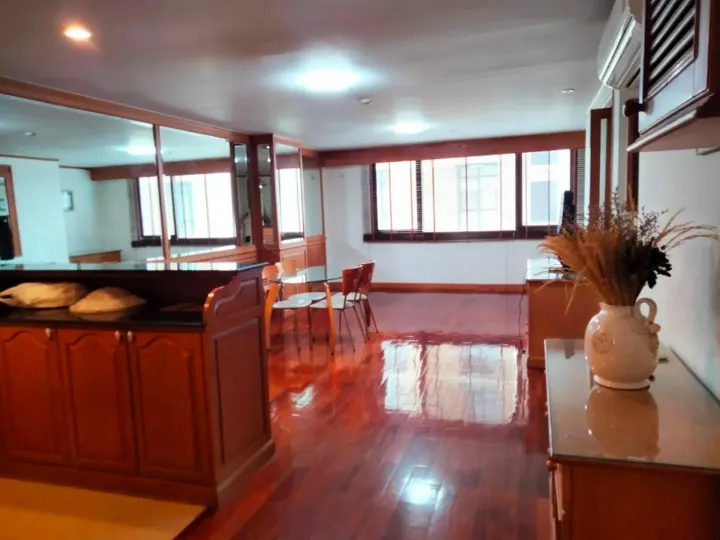 Property photos for The Royal Place 1