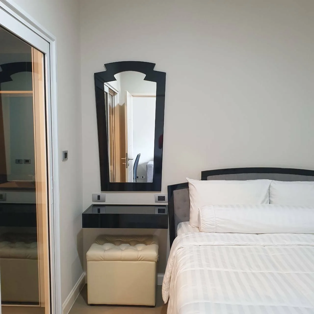 Property photos for The Crest Sukhumvit 34