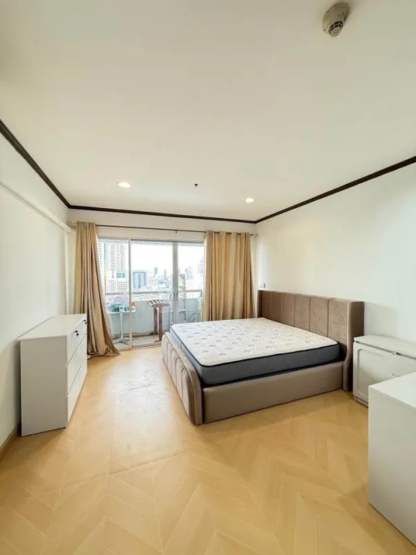 Property photos for The Platinum
