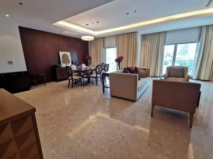 Property photos for Royal Residence Park