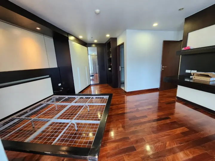 Property photos for Urbana Langsuan
