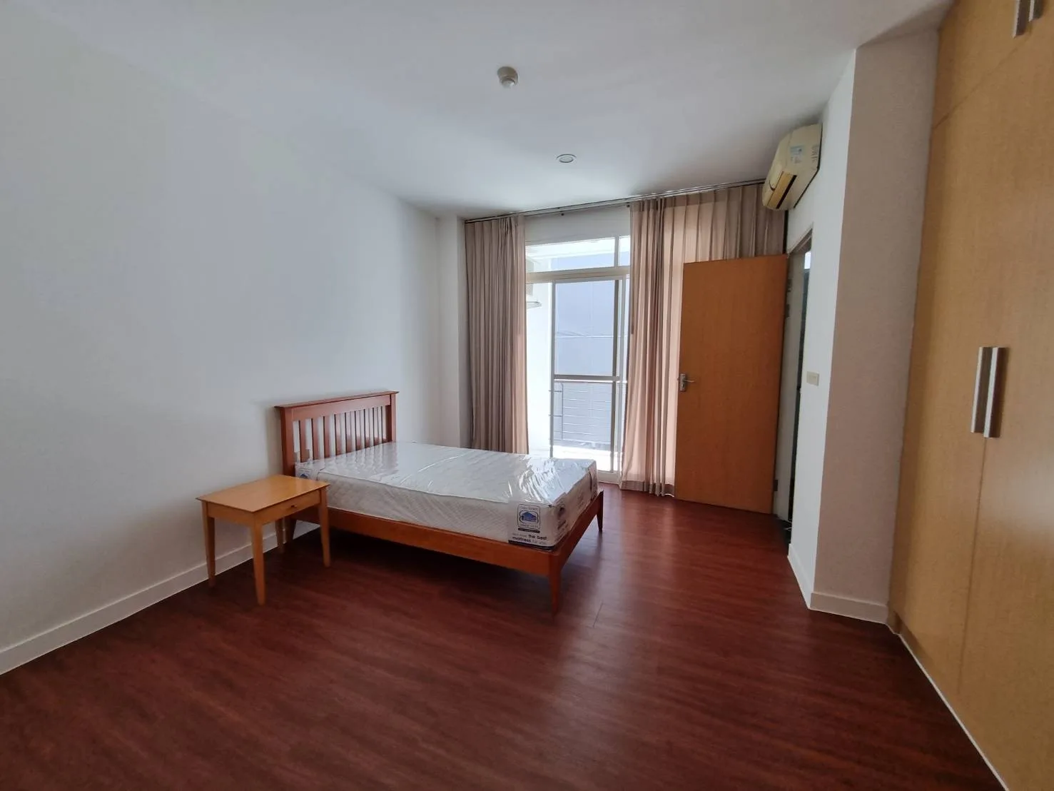 Property photos for The Verandah - Sukhumvit Soi 23