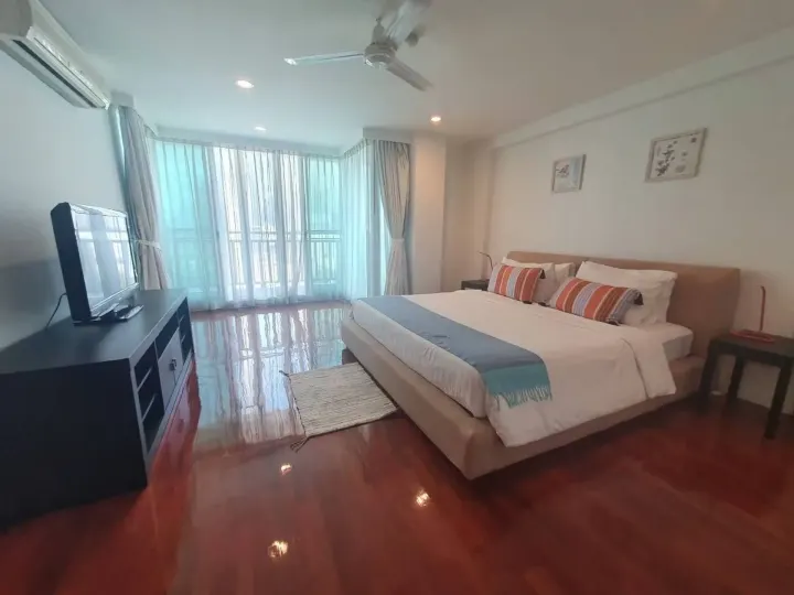 Property photos for Sathorn Gallery Residences