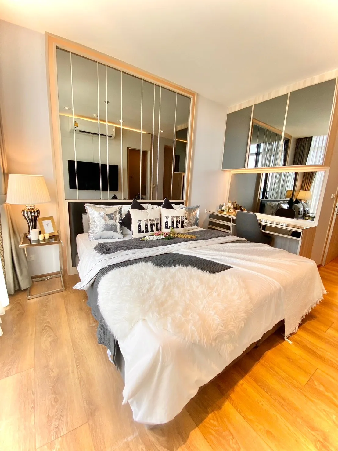Property photos for Park Origin Phromphong