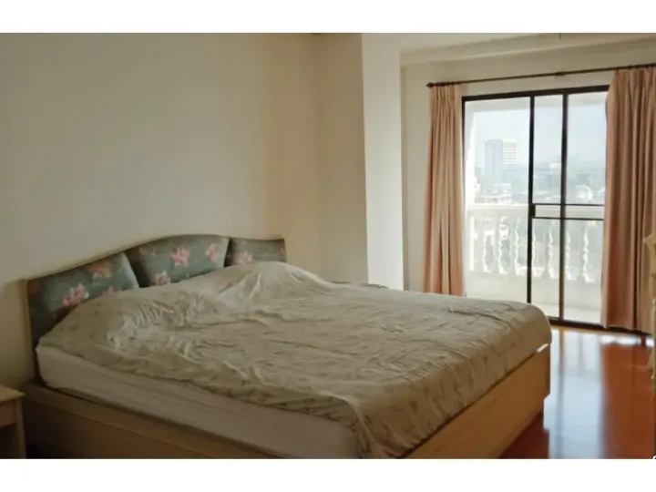 Property photos for 38 Mansion