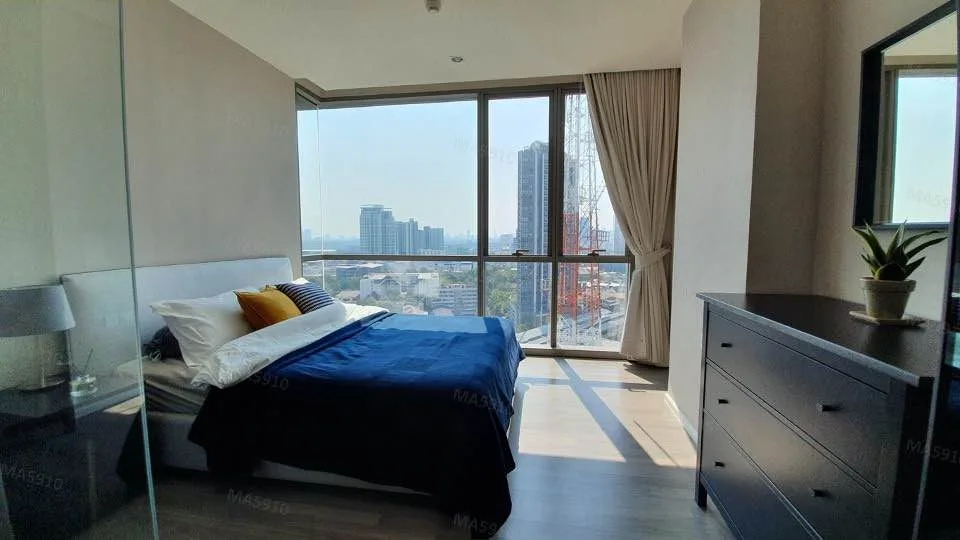 Property photos for The Room Sukhumvit 69