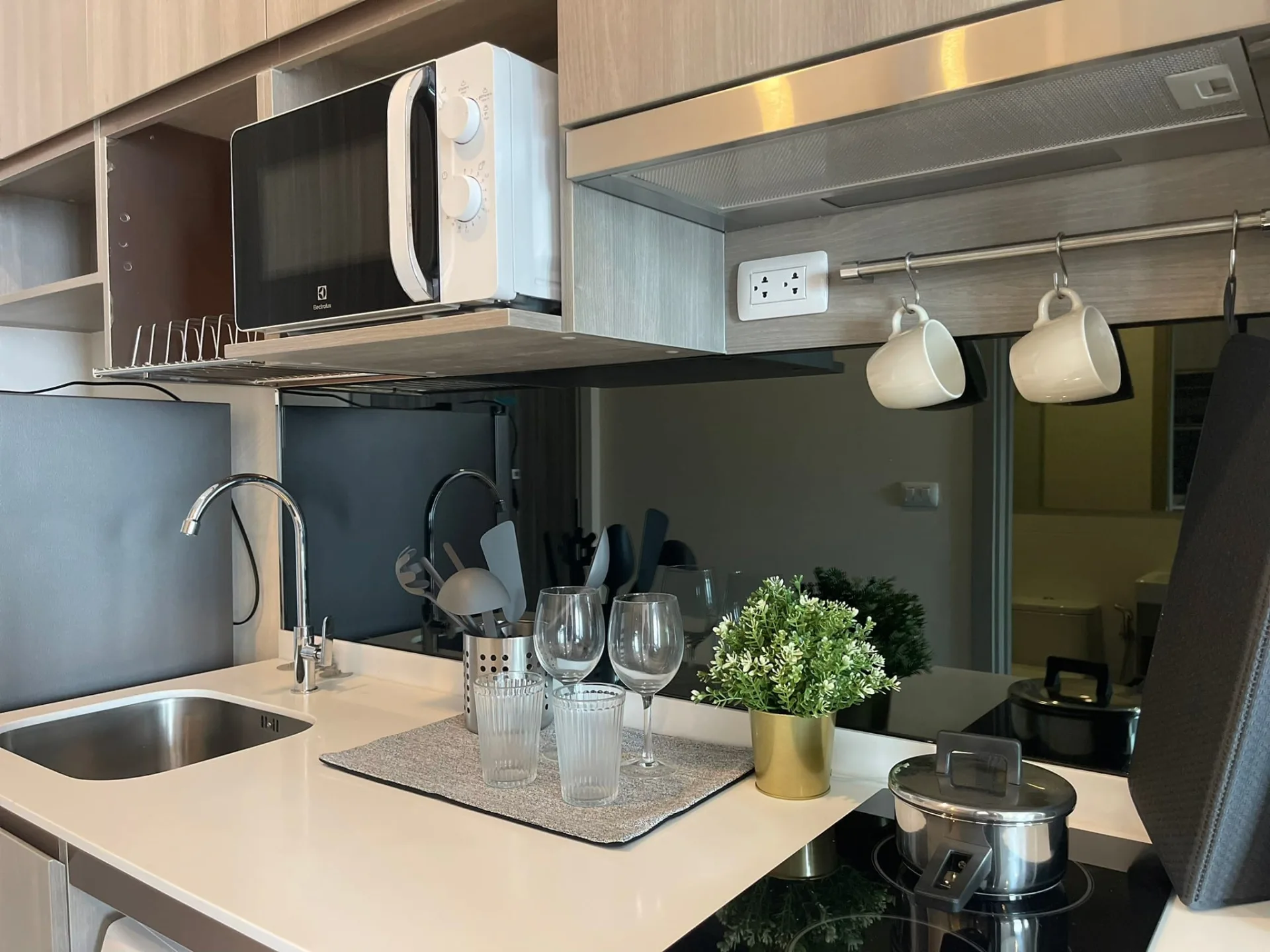 Property photos for Knightsbridge Prime Onnut