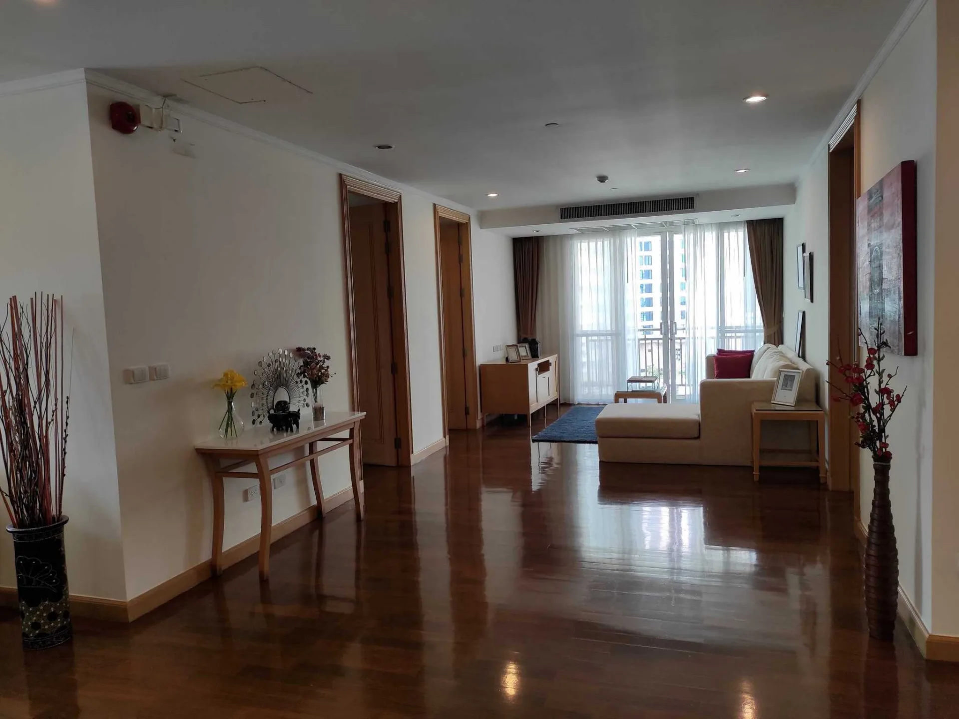Property photos for Krungthep Thani Tower