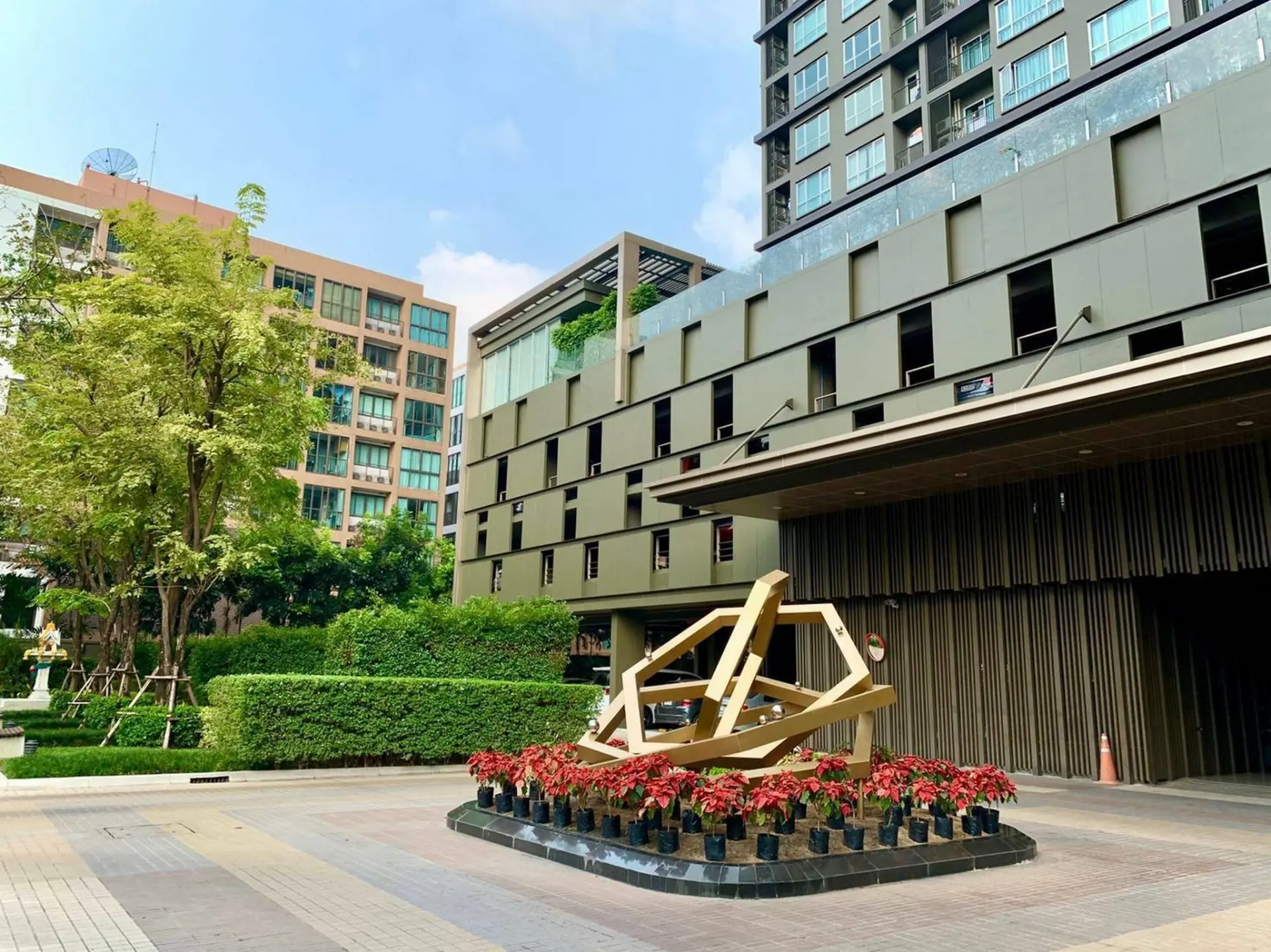 Property photos for Hive Taksin