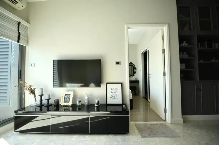 Property photos for The Crest Sukhumvit 34