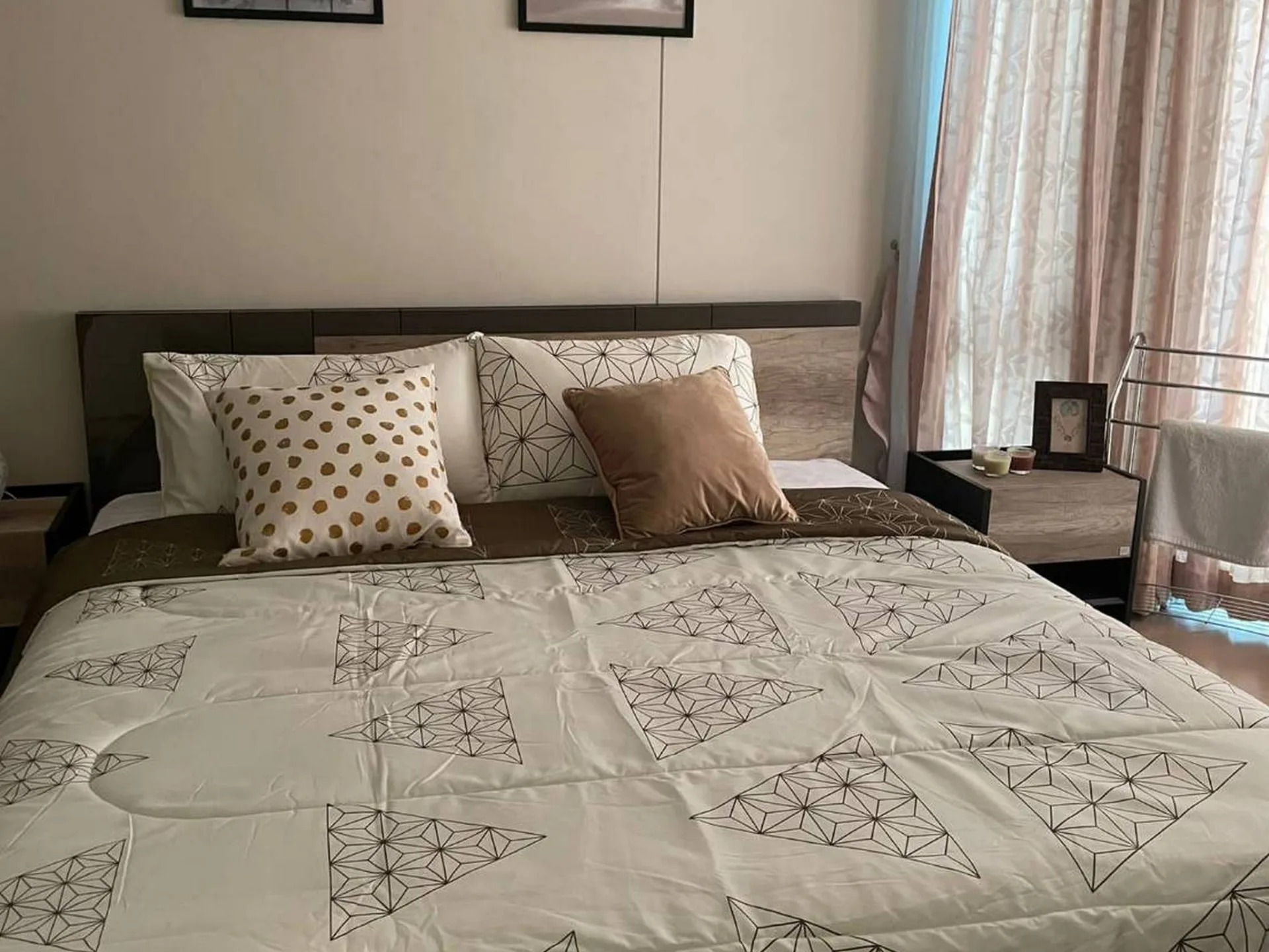 Property photos for The Crest Sukhumvit 34