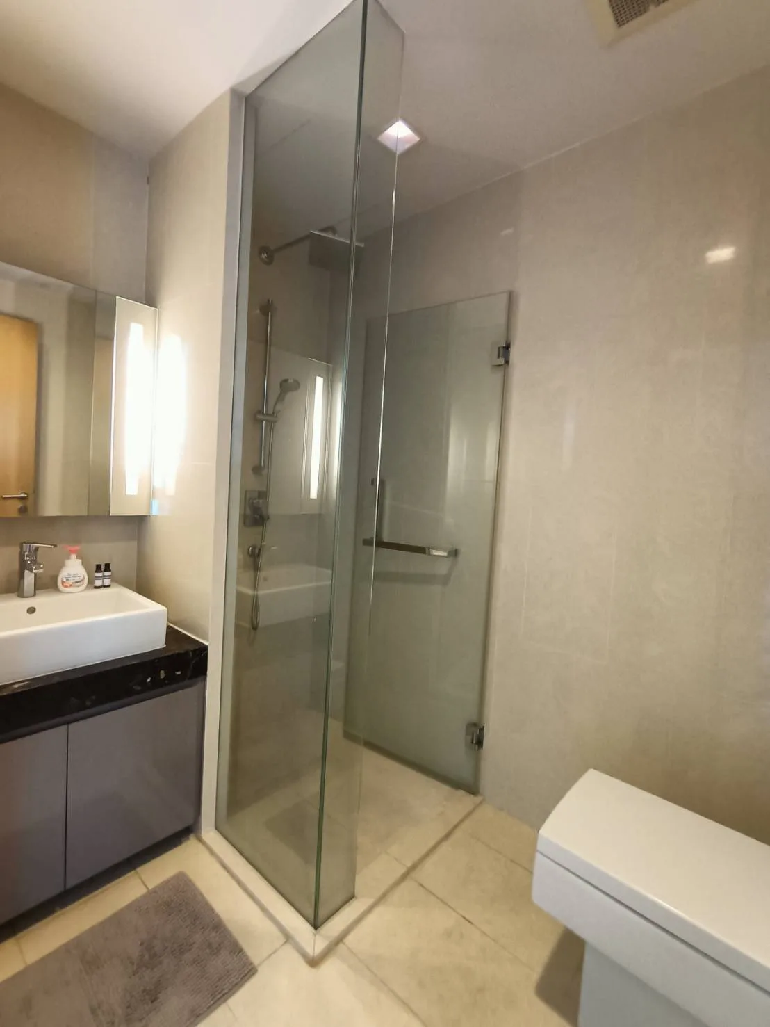Property photos for Hyde Sukhumvit 13