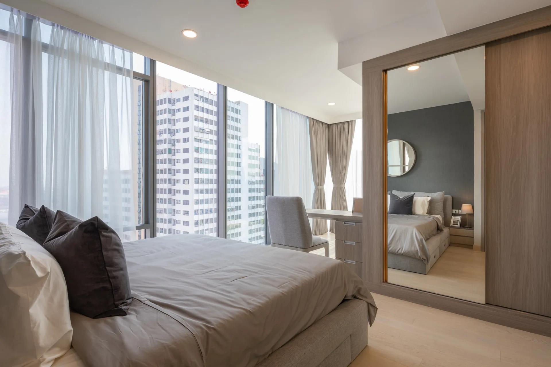 Property photos for Siamese Exclusive Queens