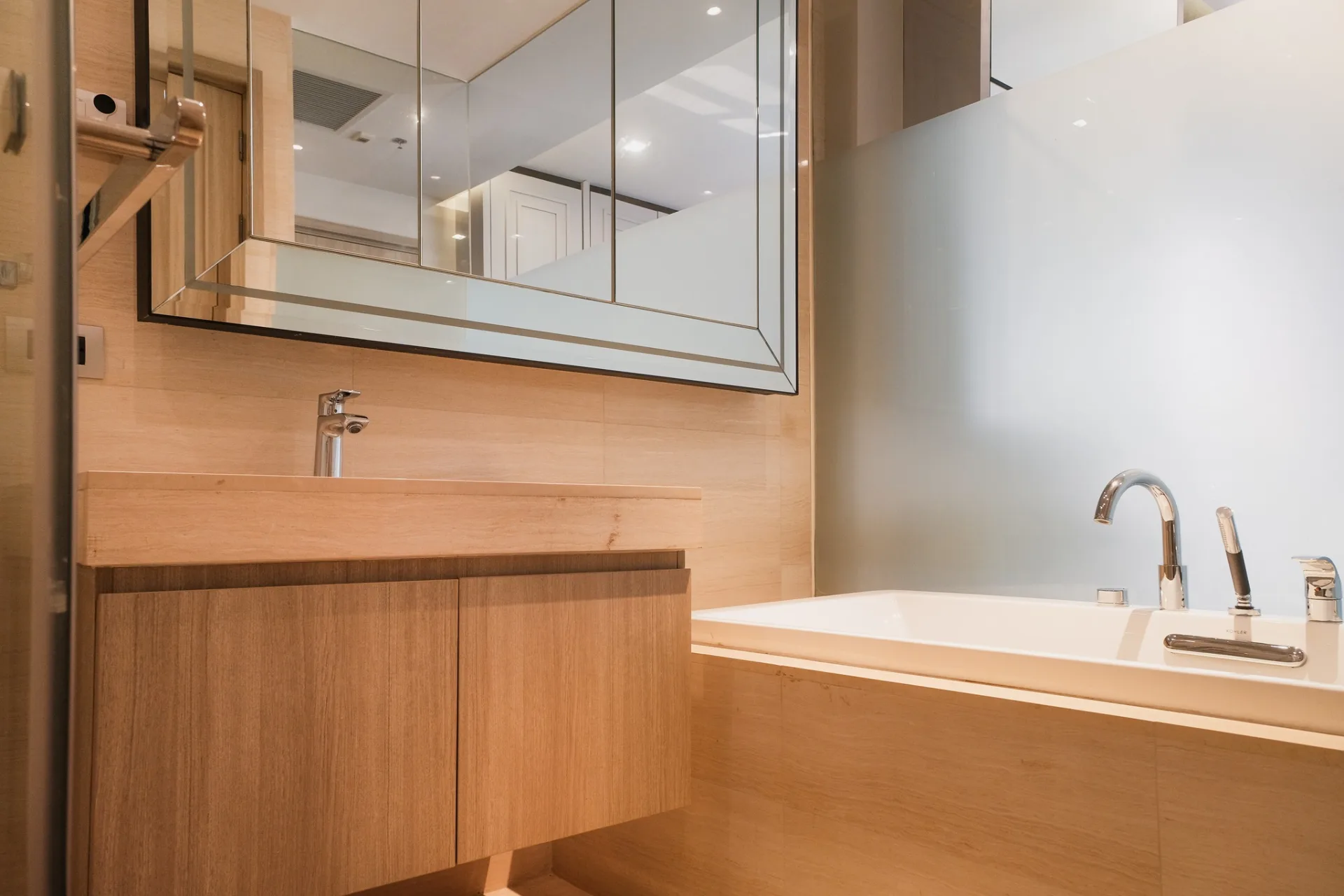 Property photos for The XXXIX by Sansiri