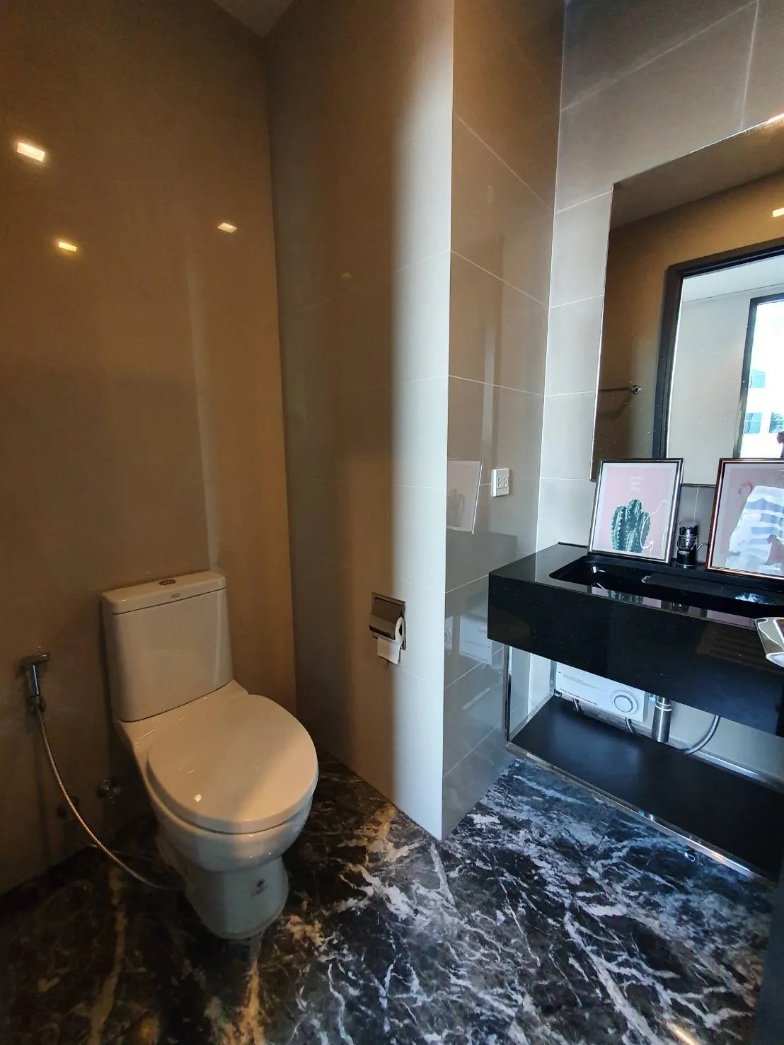 Property photos for Edge Sukhumvit 23