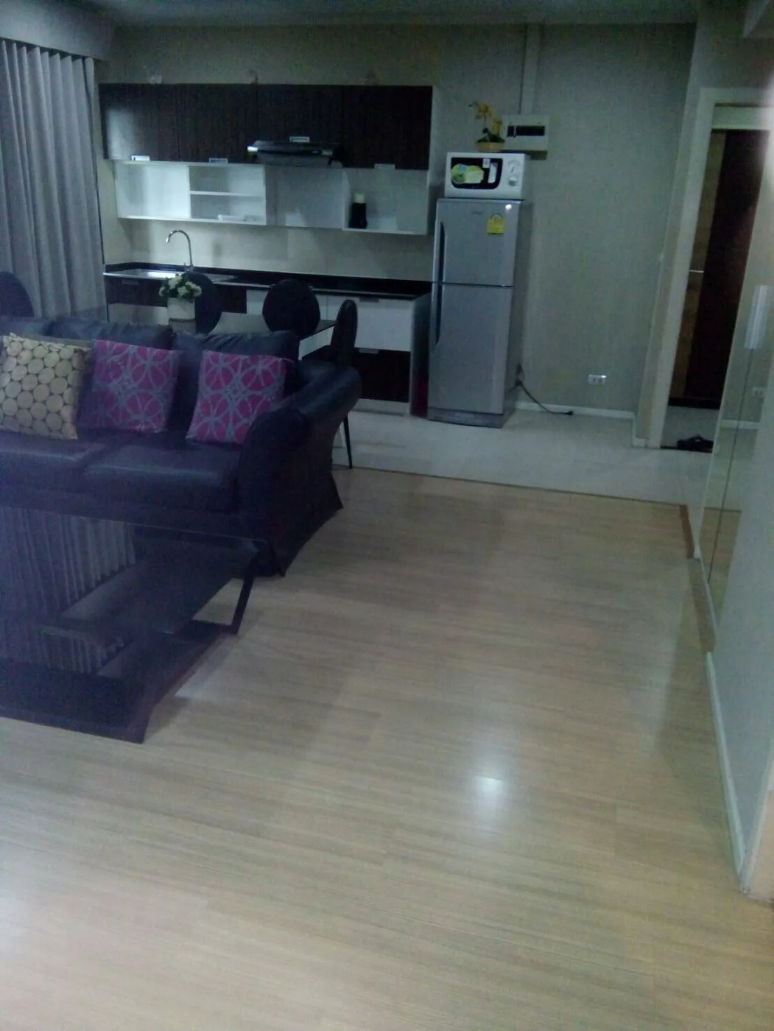 Property photos for Renova Residence Chidlom