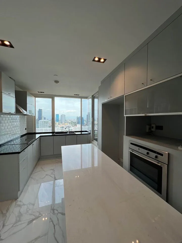 Property photos for Hampton Thonglor 10