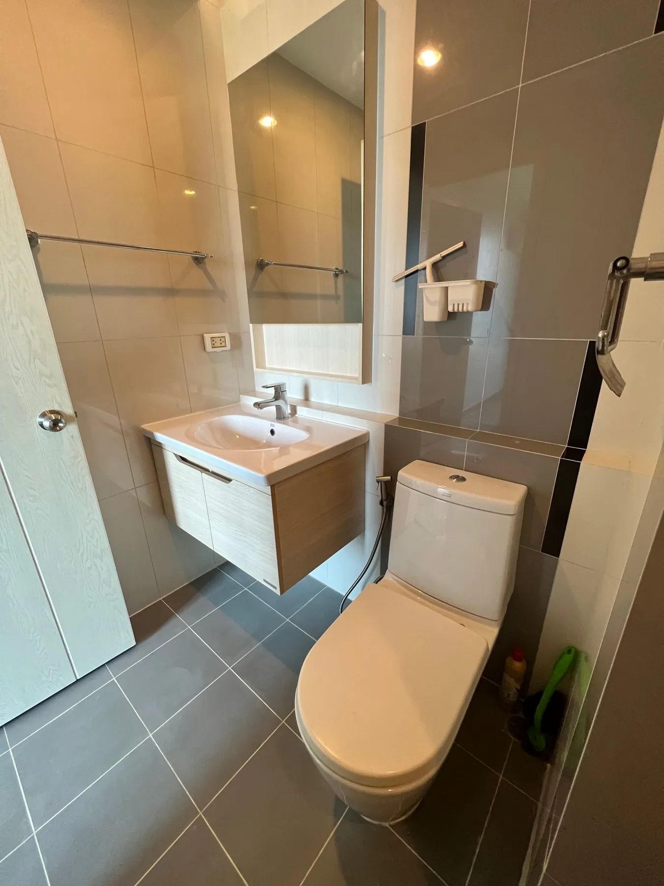 Property photos for Artemis Sukhumvit 77