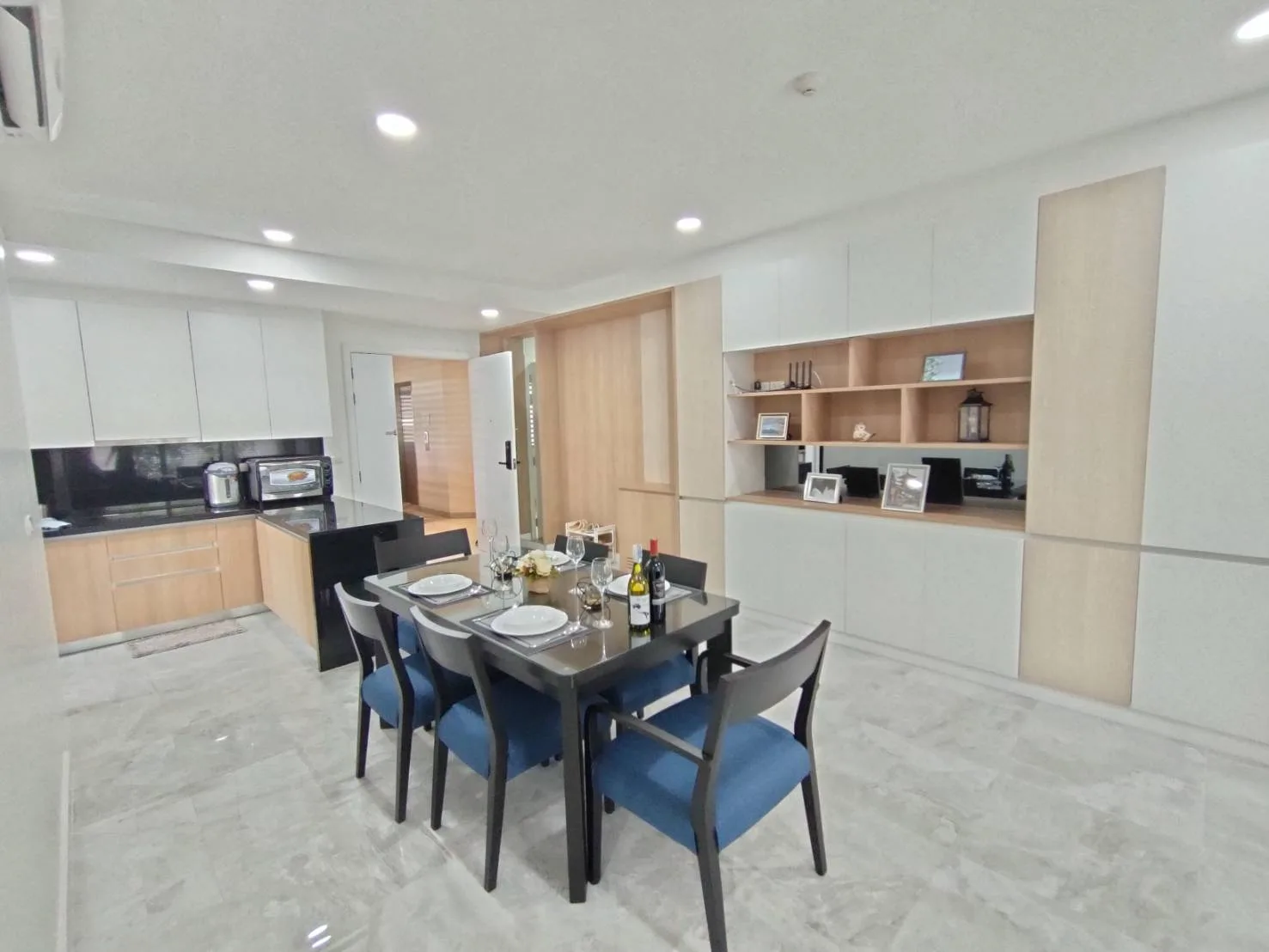 Property photos for Sylva Sukhumvit 61