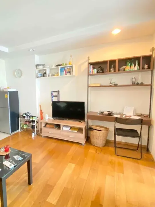Property photos for THE LINE Phahonyothin Park