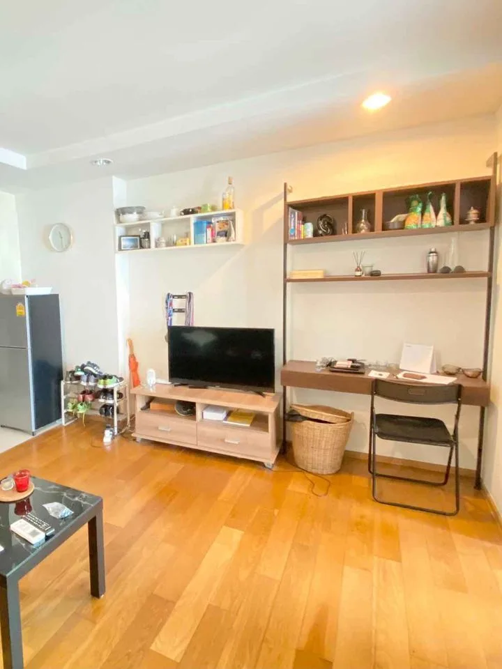 Property photos for THE LINE Phahonyothin Park