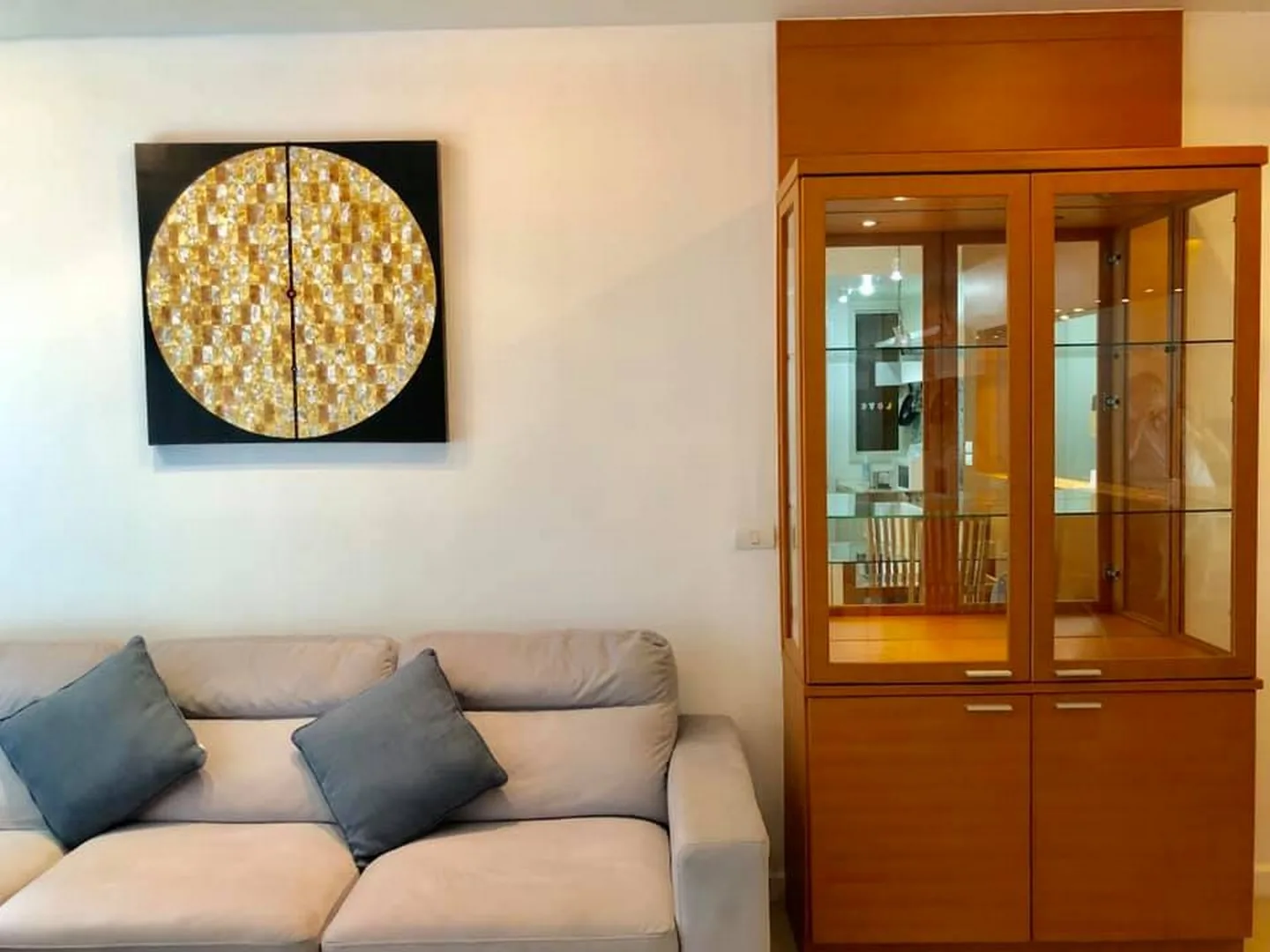 Property photos for MANHATTAN CHIDLOM