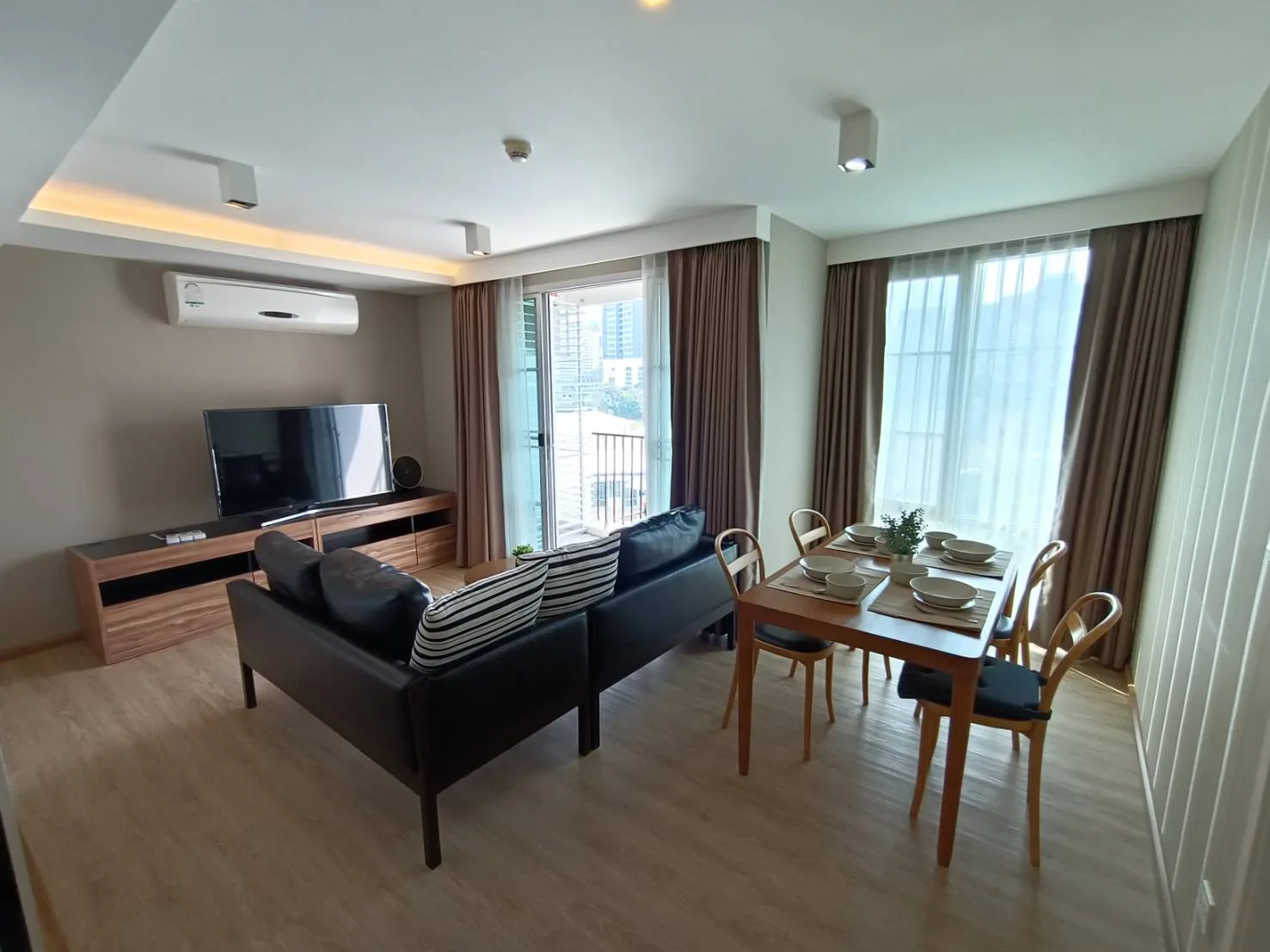 Property photos for Maestro 39