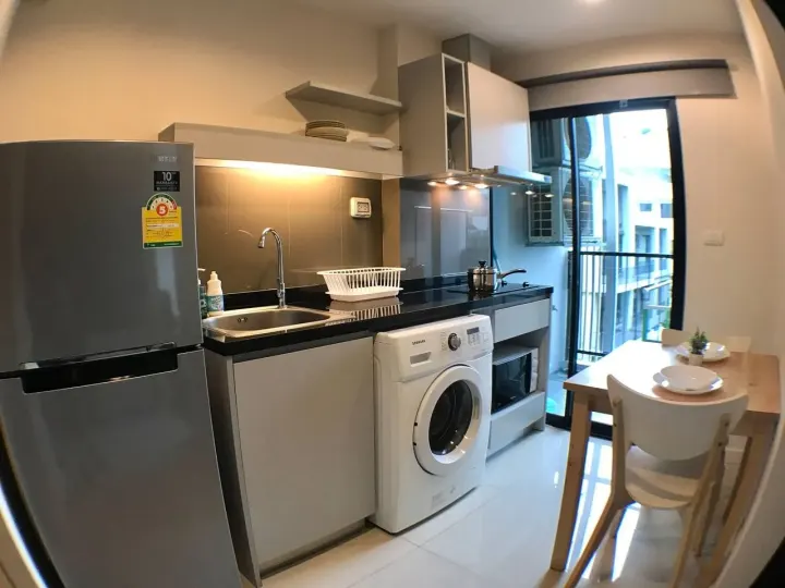 Property photos for Zenith Place Sukhumvit 42