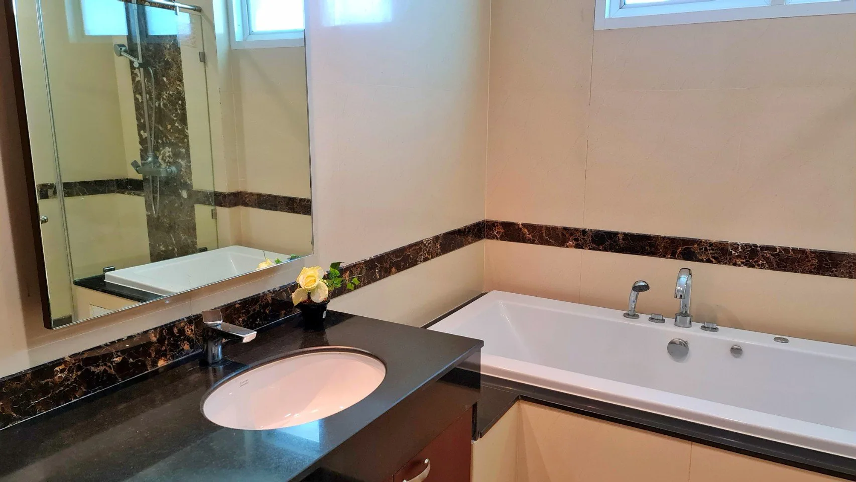 Property photos for Piyathip Place