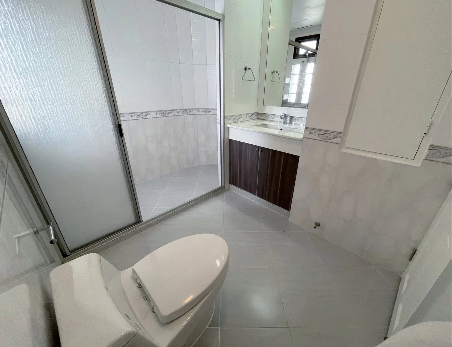 Property photos for Oriental Towers