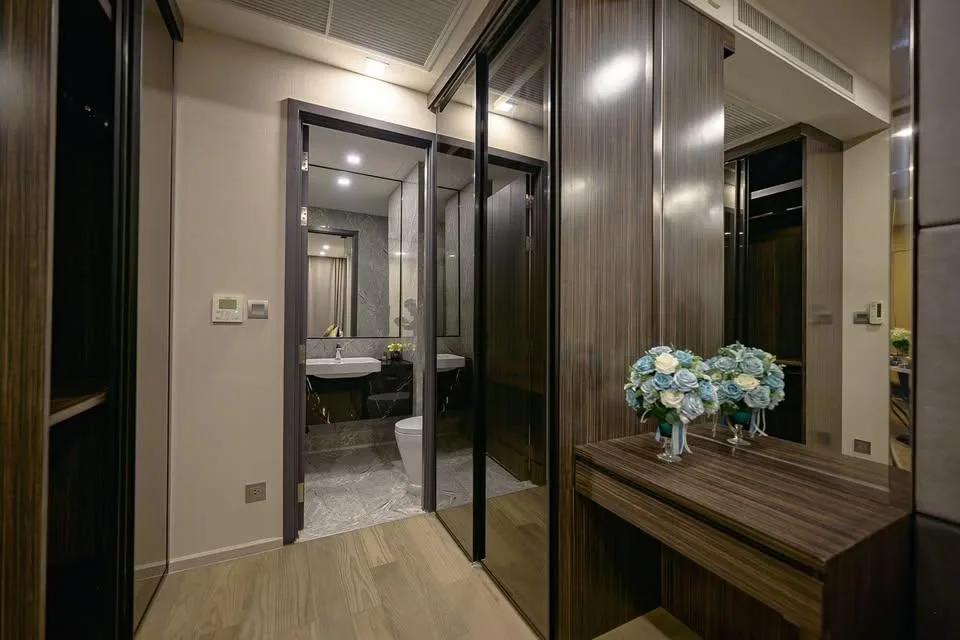 Property photos for Ashton Asoke