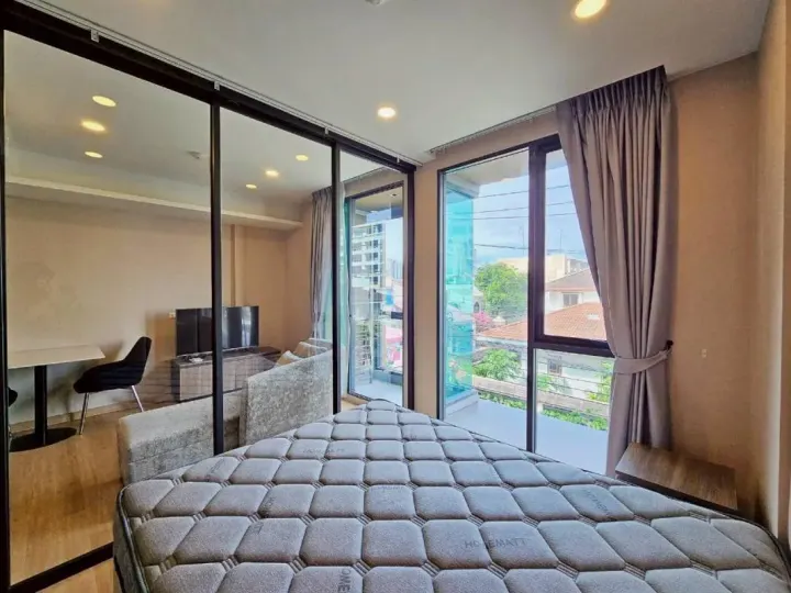 Property photos for Lloyd Soonvijai-thonglor