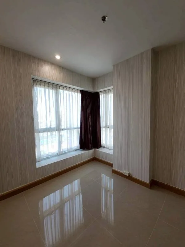 Property photos for The Parkland Srinakarin