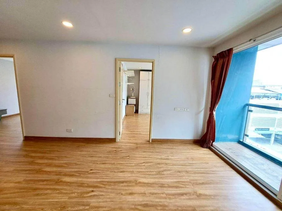 Property photos for Le Crique Sukhumvit 64/2