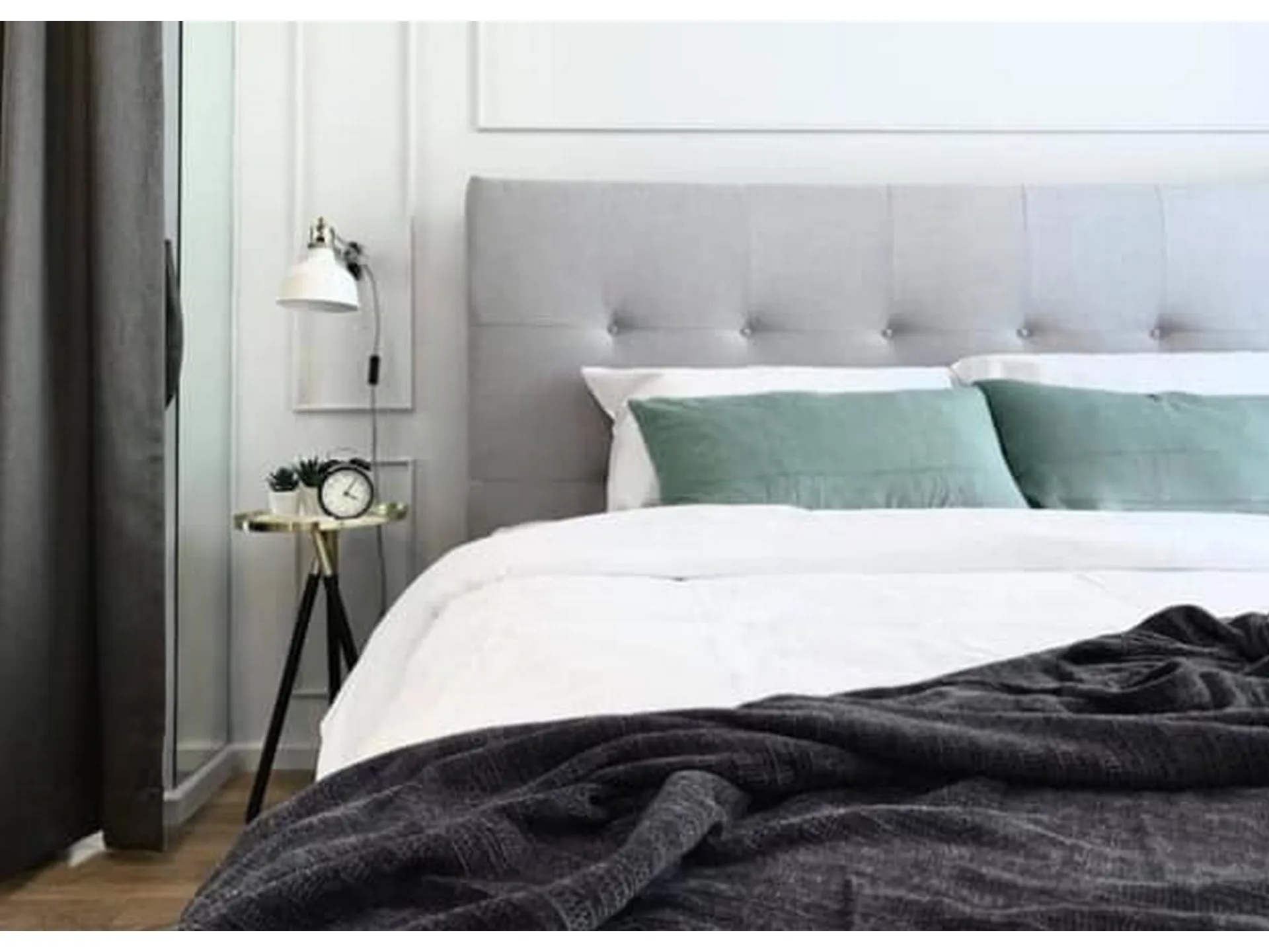 Property photos for Noble BE 33