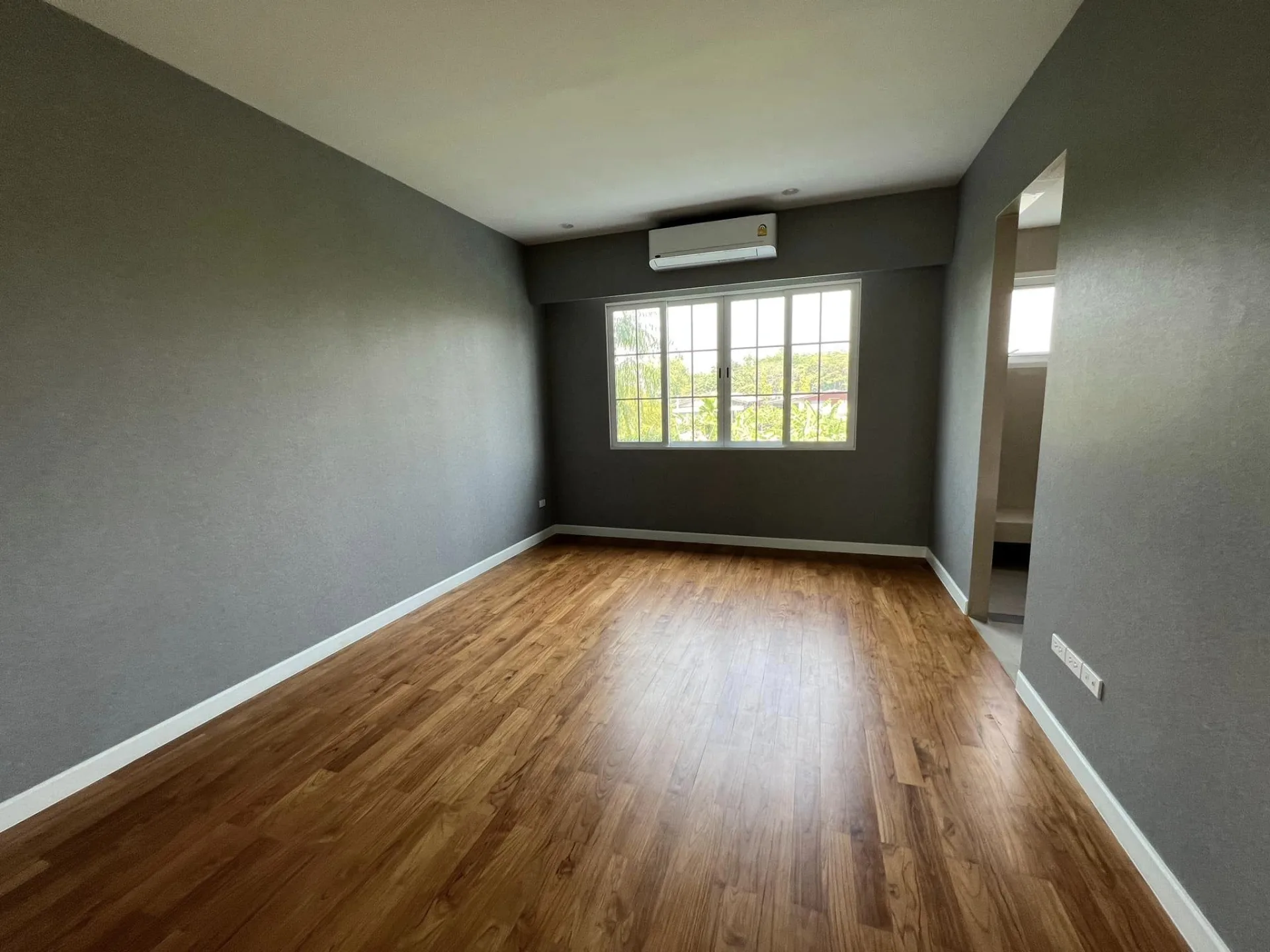 Property photos for Welton University, Rama 3