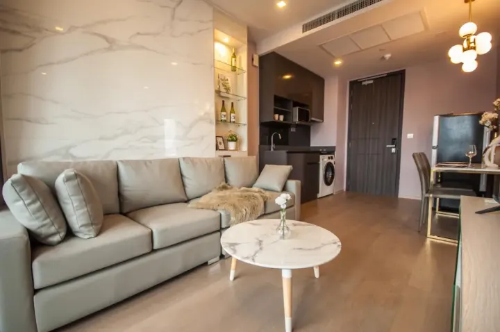 Property photos for Ashton Asoke