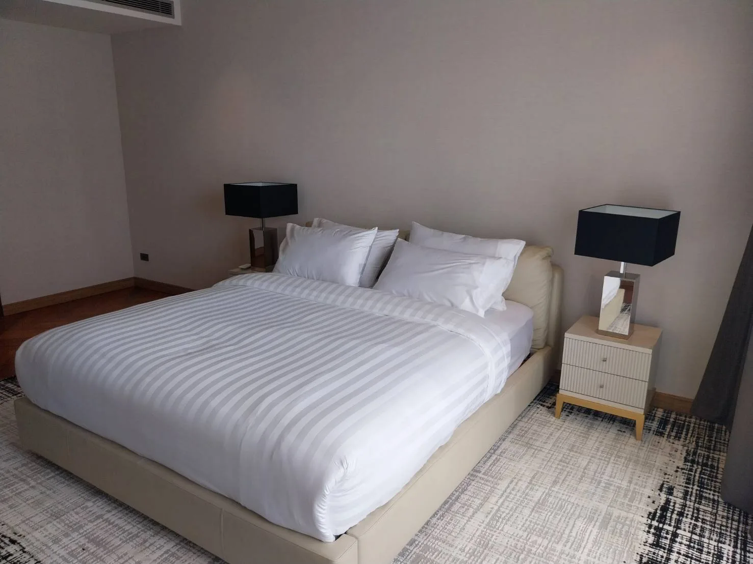 Property photos for La Citta Delre Thonglor 16