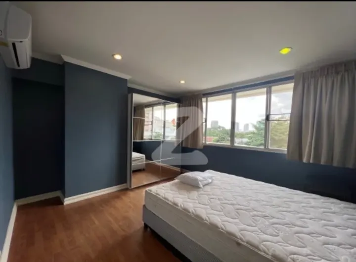 Property photos for 39 Suites