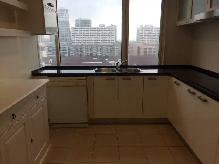 Property photos for Hampton Thonglor 10