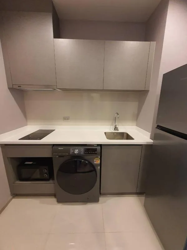 Property photos for Life Asoke Hype
