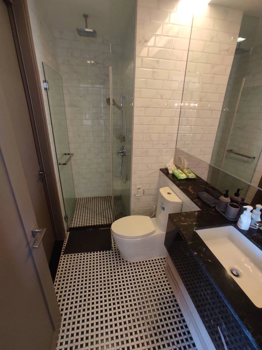 Property photos for The Esse Asoke