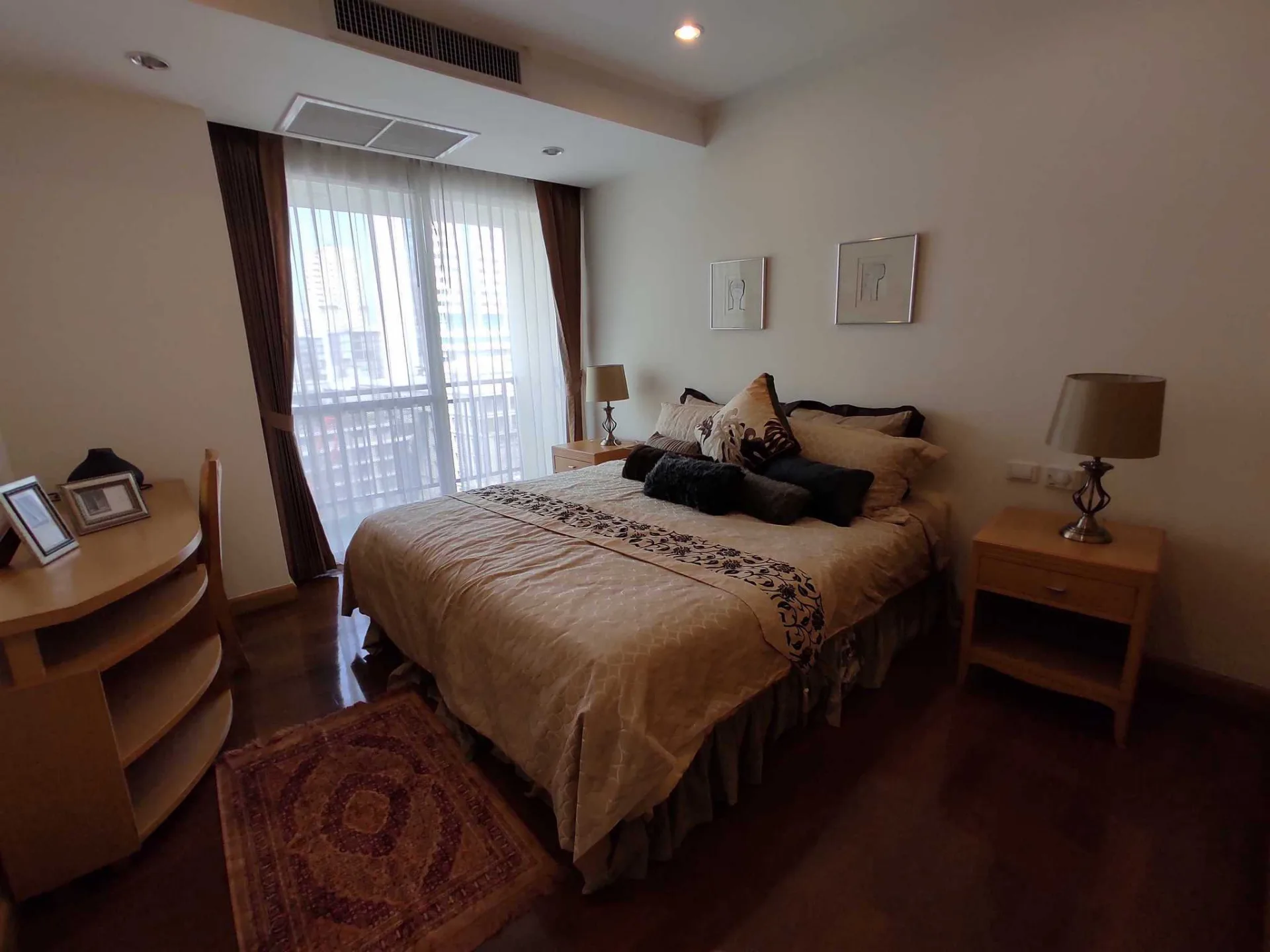 Property photos for Krungthep Thani Tower