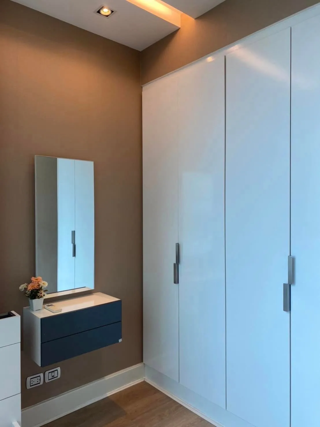 Property photos for Equinox