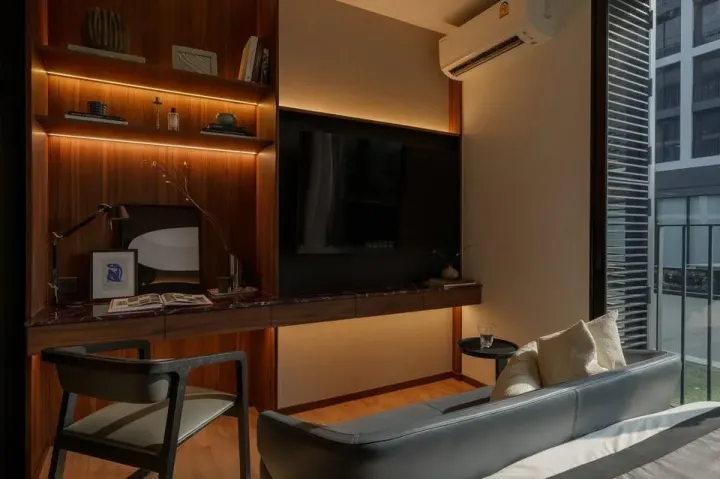 Property photos for Noble Around Ari