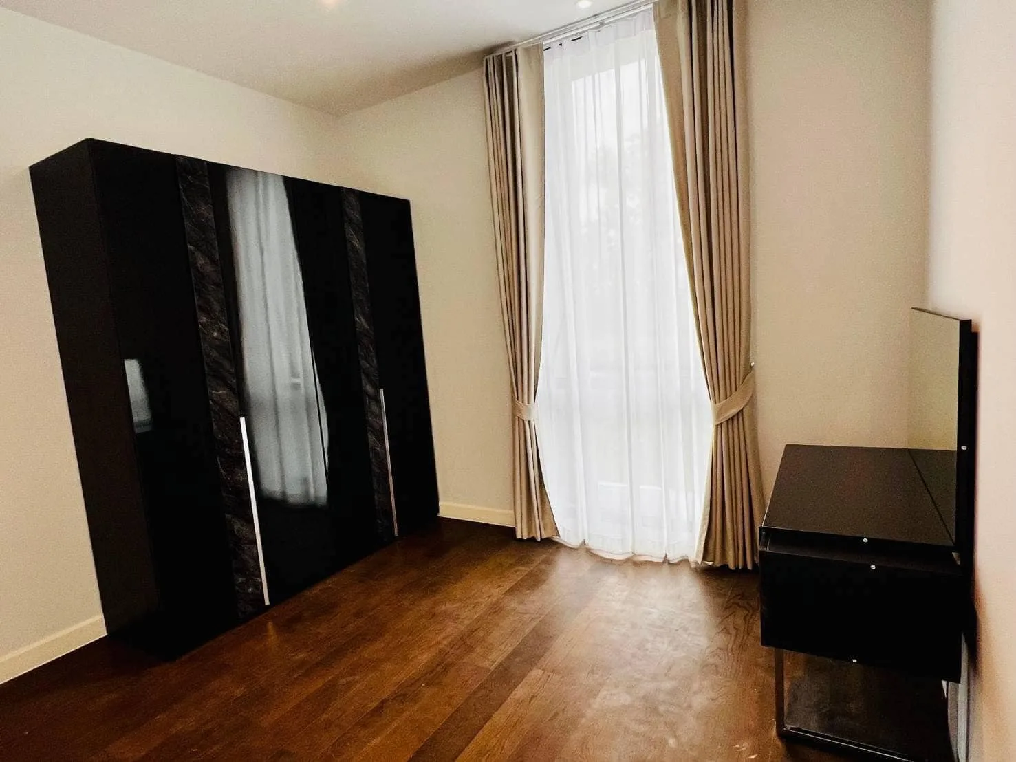Property photos for Bugaan Krungthep Kreetha