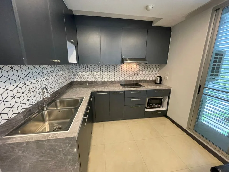 Property photos for L3 Avenue