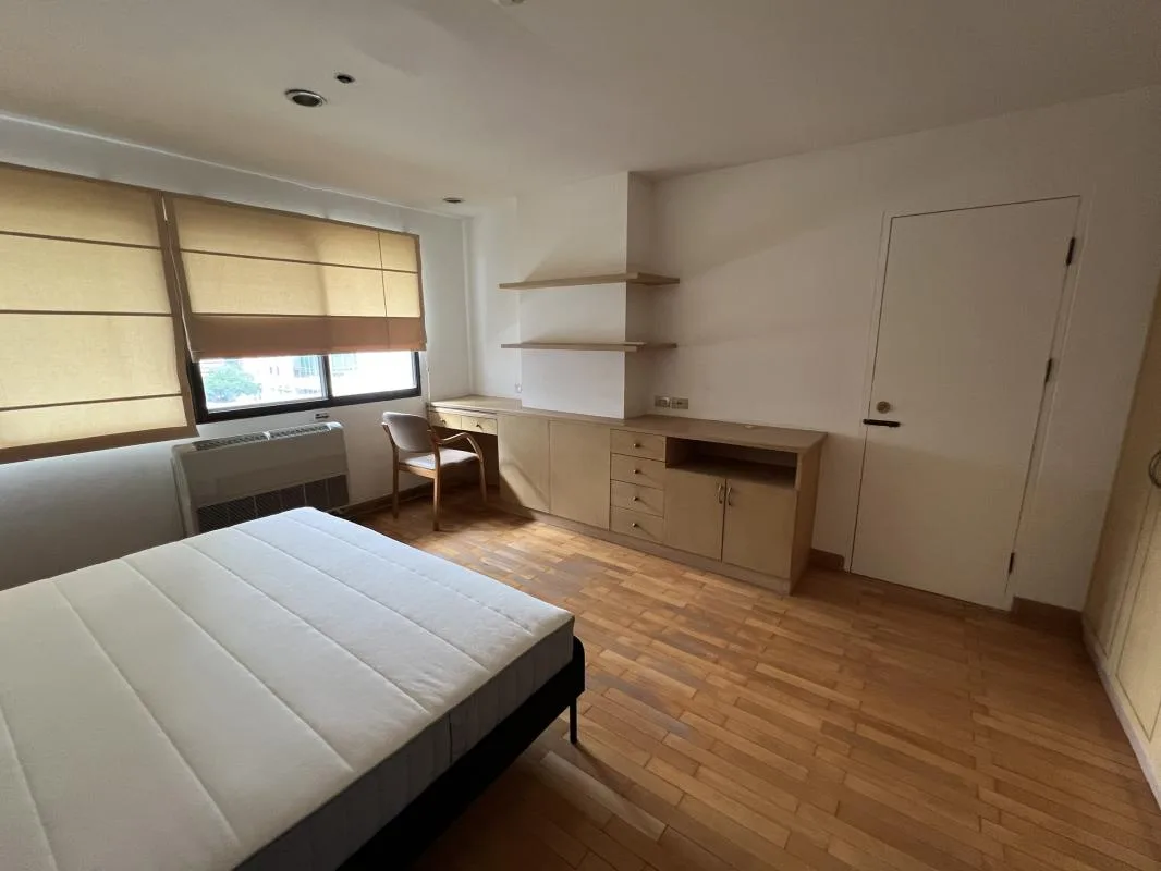 Property photos for The Royal Place 2